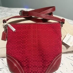 Elegant Red Coach crossbody! ♥️🌹🎈🍷